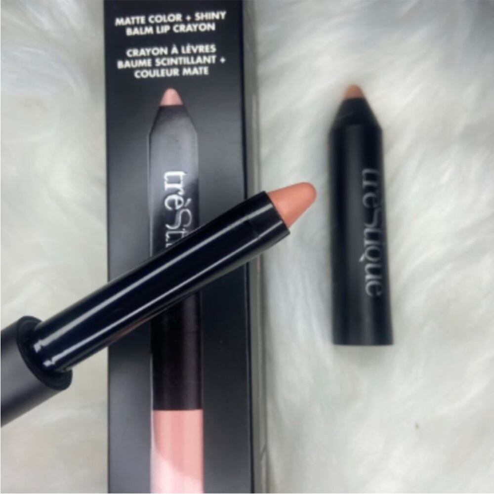 TreStique Matte Color & Shiny Balm Lip Crayon In Shade Nantucket‎ Nude